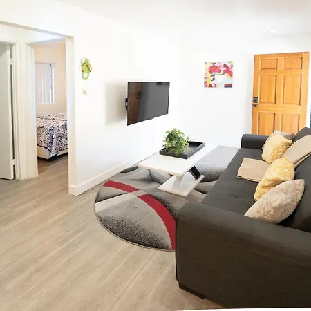 Cozy Small 2 Bedroom In Koreatown/Hollywood Los Angeles Exterior photo
